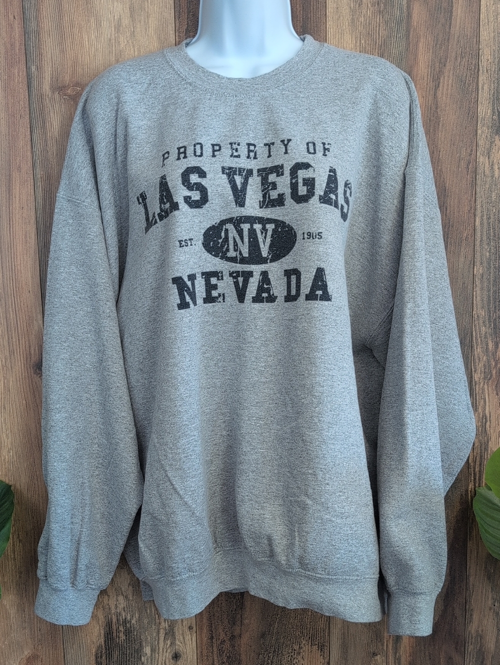 Gildan Gray 'Property of Las Vegas Nevada' Unisex Crewneck Sweatshirt 2XL   W343